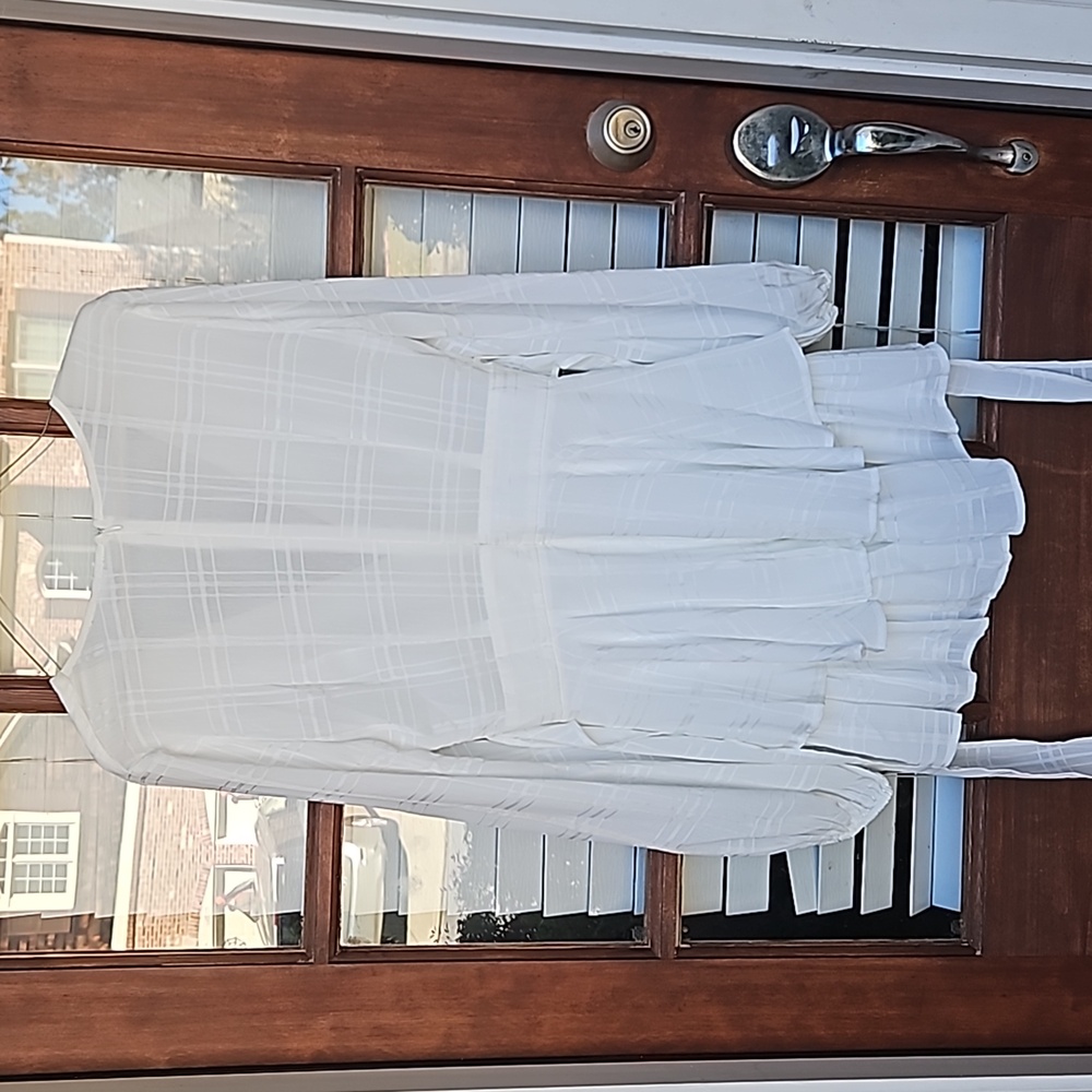 Selfie Leslie Maddox Fit and Flare Long Sleeve Romper - Picture 8 of 8